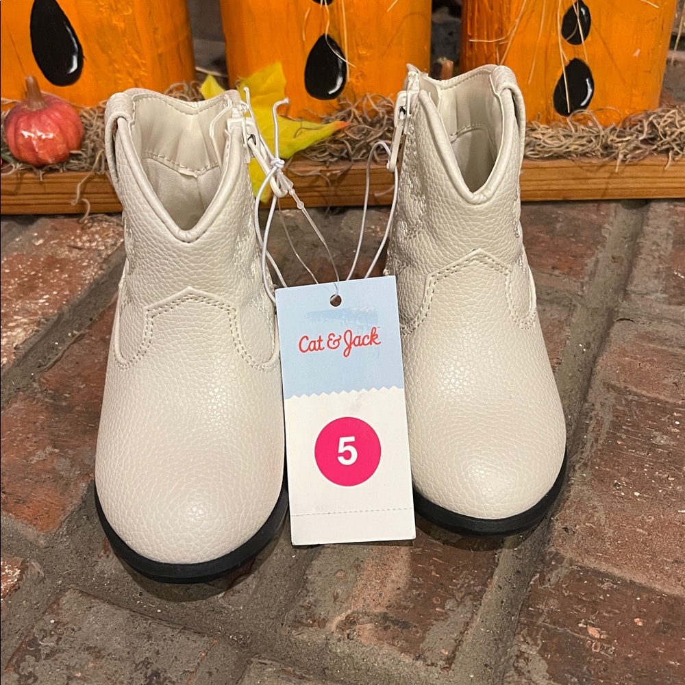 Kids Cream Ankle Zip Western Boots - Picture 2 of 7